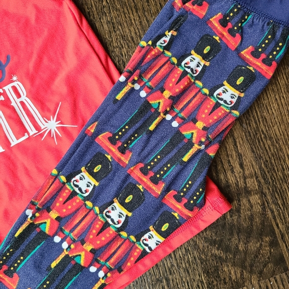 ❤️🎁 LuLaRoe Sleep brand pajama set, size 4 - Picture 3 of 3